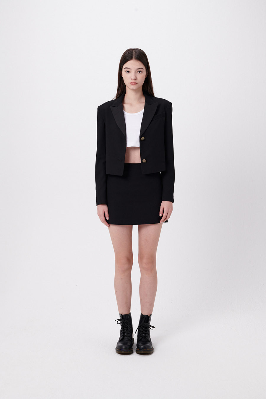 [11/18일 2차 예약 발송] Mini tuxedo cropped suit jacket - Black
