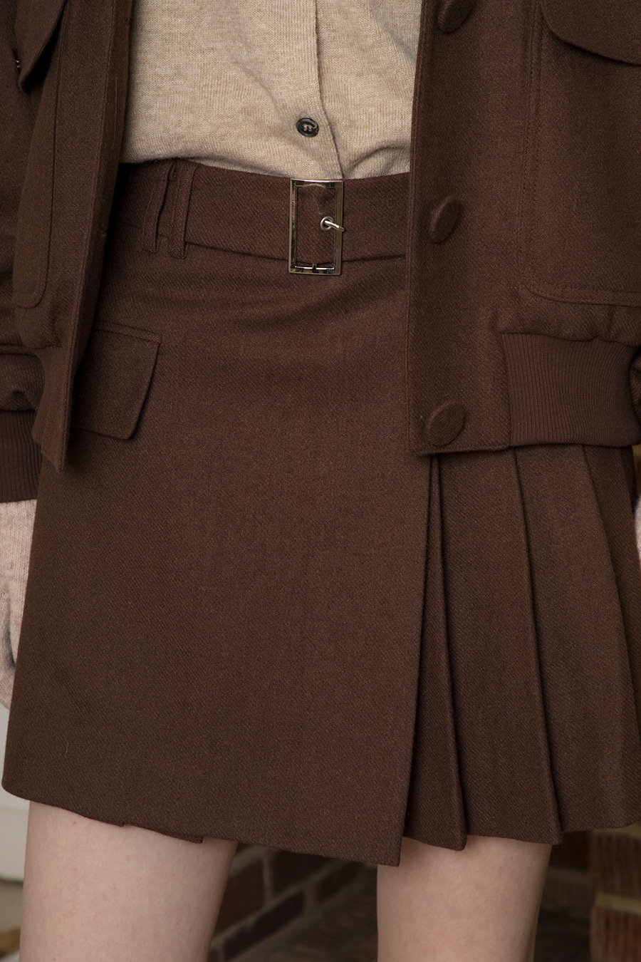 Wool half pleated skirt with belt-Brown